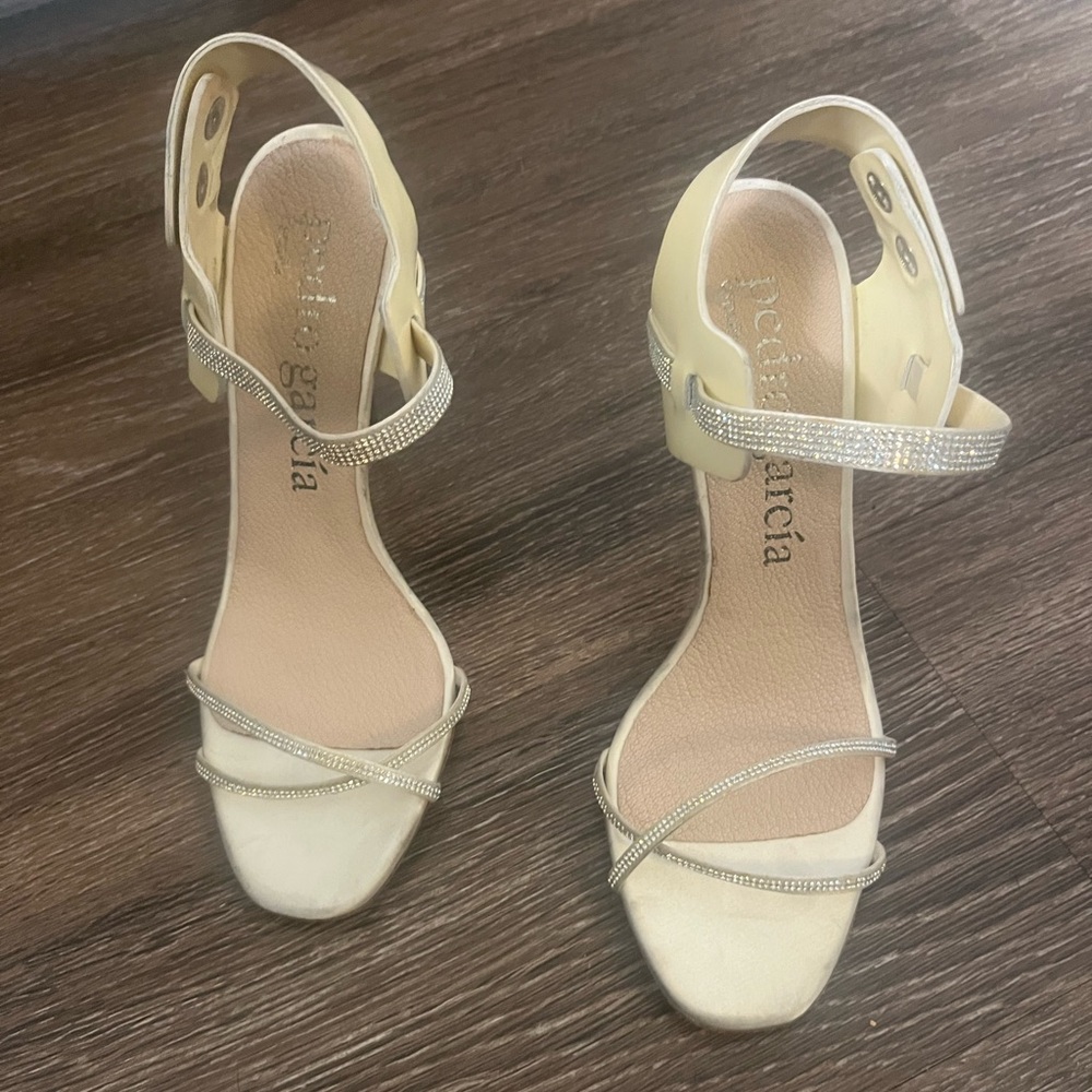 Elegant Cream and Silver Women's Heels